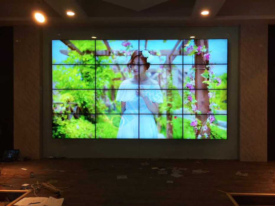 三星46寸液晶拼接屏打造山东青岛开店无忧网大数据信息展示系统