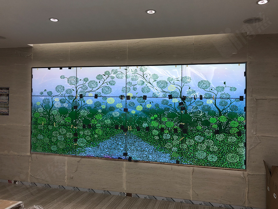 博慈液晶拼接屏伫立上海艾后生物科技有限公司展示中心